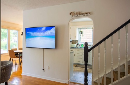 Trenton House | Family Beach Romantic Getaway+park pass+boat dock
