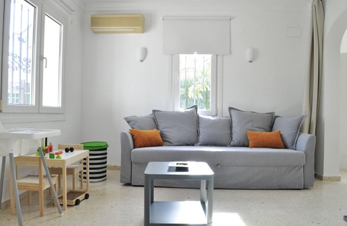 Molinell Ski Chalet | Family Beach Villa Rubens, FREE WIFI 4G special children