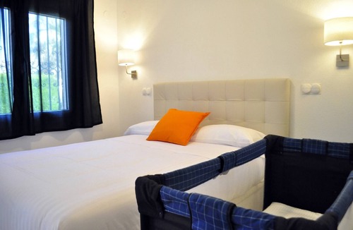 Molinell Ski Chalet | Family Beach Villa Rubens, FREE WIFI 4G special children