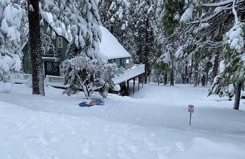 Glencoe Ski Chalet | Family Cabin In Quiet Neighborhood Near Hiking