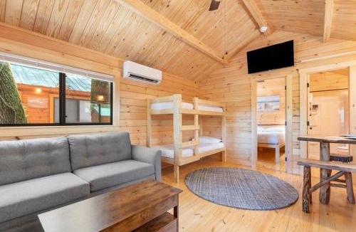 Wellsboro House | Family Cabin