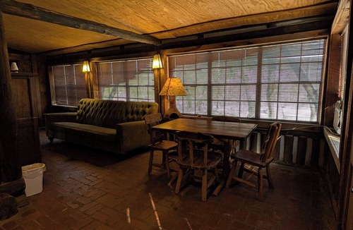 Davis Cabin | Family cabin w/large fireplace