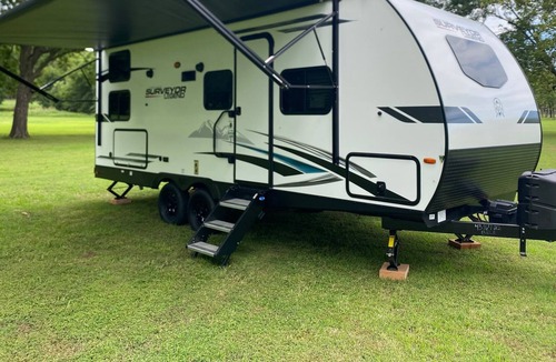 Pryor House | Family Camper & Lake Ready