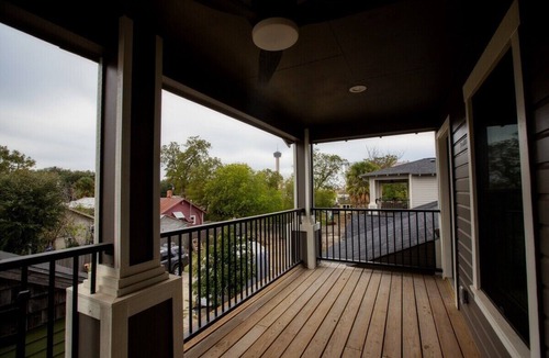 Near East Side House | Family Casa San Antonio Steps to Alamo Riverwalk Pkg!