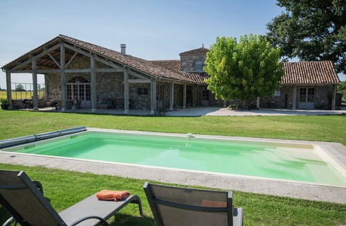Fargues-sur-Ourbise Villa | Family Château Retreat