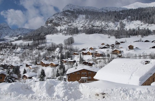 Le Chinaillon Ski Chalet | Family chalet, 5 bedrooms, hammam, fireplace, near slopes