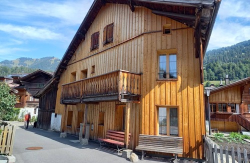 Saanen Ski Chalet | Family chalet in Saanen - Gstaad