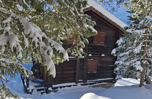 La Fouly Ski Chalet | Family chalet in unspoilt wilderness at the heart of the UTMB universe