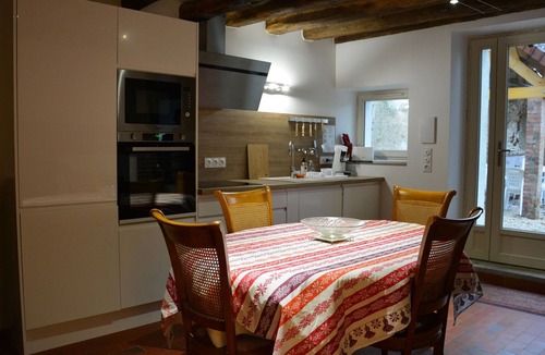 Bailleau-Armenonville Cottage | Family cottage near Chartres with private garden and wifi