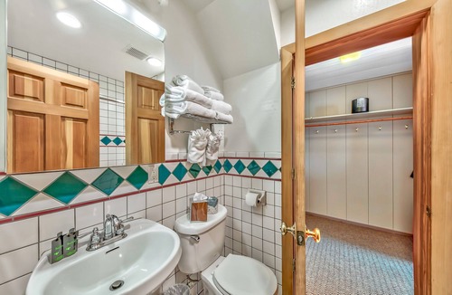 Sugar Bowl Resort Hotel | Family Connector Room