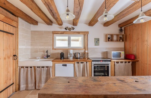 Nouans-les-Fontaines House | Family Cottage Near Beauval Zoo