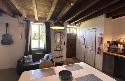 Saint-Palais Cottage | Family cottage, pets allowed - stay in Auvergne