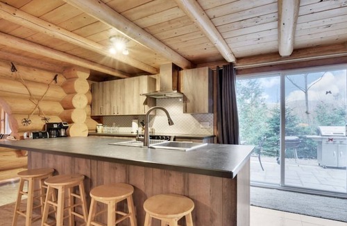 Trois-Rives Ski Chalet | Family cottage in nature with access to the river!