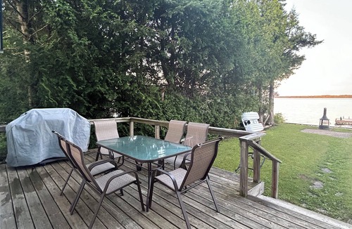 Victoria Road Cottage | Family Cottage on Balsam Lake