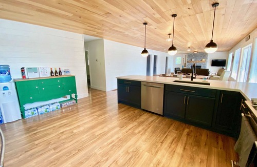 Cordova Mines Cottage | Family Cottage on Belmont Lake