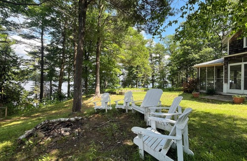 Athens Cottage | Family Cottage on Private Island