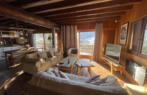 Sauto Ski Chalet | Family Cottage with a View
