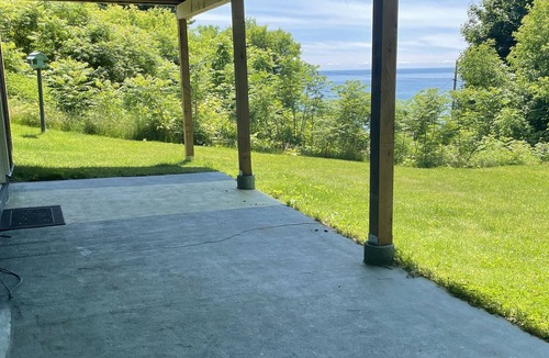 Normandale Cottage | Family Cottage with Lake Views