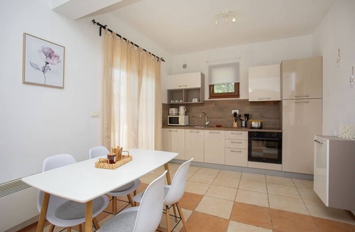 Ripenda Verbanci House | Family Country House with Pool - Casa Deborah