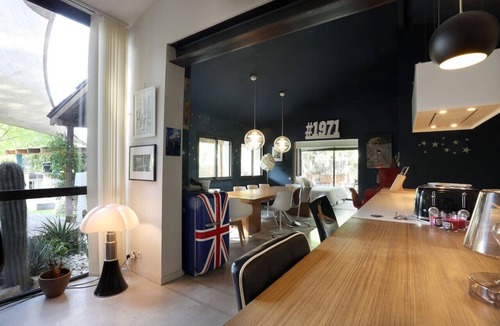 Castelnau-le-Lez Villa | Family Estate with Pool & Leisure Facilities near Montpellier