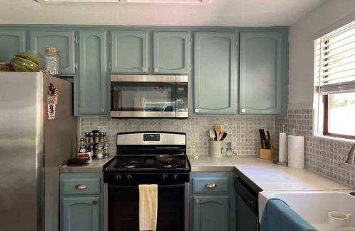 North Auburn House | Family Flat for 8