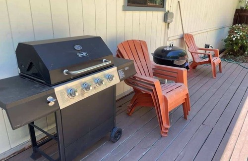 North Auburn House | Family Flat for 8