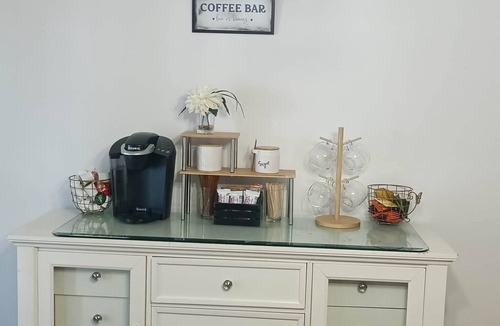 Grosse Pointe Apartment | Family Flat near LCA, Ford Field & Downtown