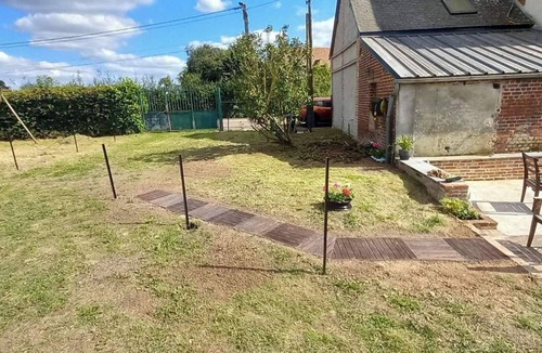 Lachapelle-sous-Gerberoy House | Family stopover