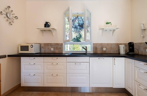 Montbrun-des-Corbieres Villa | Family Haven in Montbrun