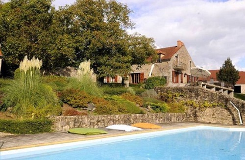 Saint-Germain-des-Champs Cottage | Family house