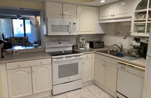 Folly Field Condo | Family-friendly oceanside condo on Hilton Head Island