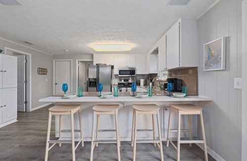 Isle of Palms House | Family-Friendly Beach Retreat With Pool By Mayo