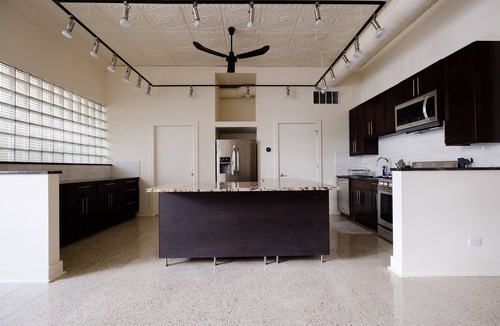 Ducktown Apartment | Family Friendly 2-Bedroom w/Kitchen & Laundry