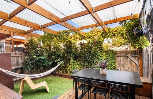 Moonee Ponds House | Family Friendly 3-Bed with Courtyard & Parking