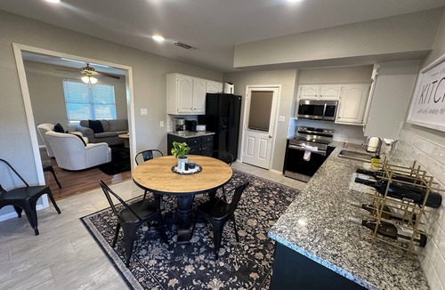 Celina House | Family friendly 3 bed 2 bath house within walking distance of historic downtown!