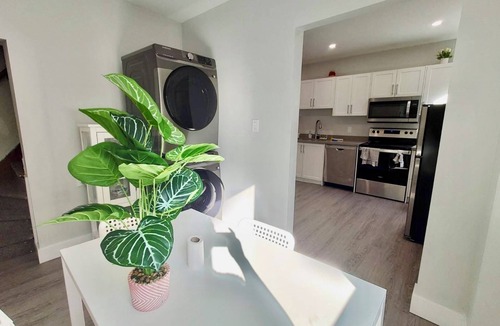Hamilton House | Family-Friendly 3-Bedroom Furnished House(monthly rental)