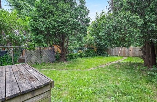 Hamilton House | Family-Friendly 3-Bedroom Furnished House(monthly rental)