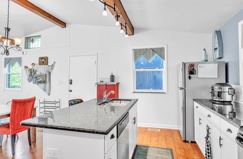 Rock Harbor House | Family-Friendly 3-Bedroom Lakefront Getaway on Norris Lake