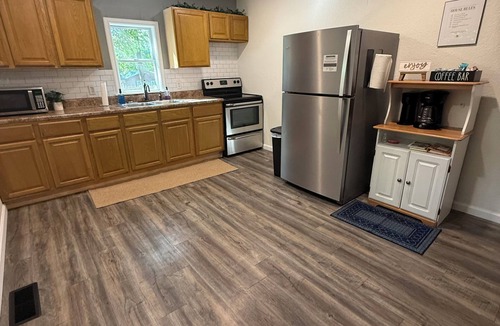 Van Buren House | Family-Friendly 3BR/2BA Van Buren Home w/Fire Pit & Starlink WiFi!