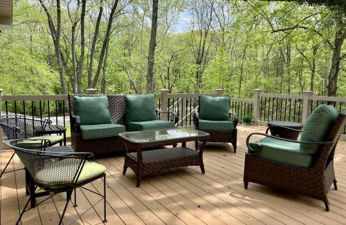 Simpson House | Family-Friendly 3BR Home w Bunk Room & Yard