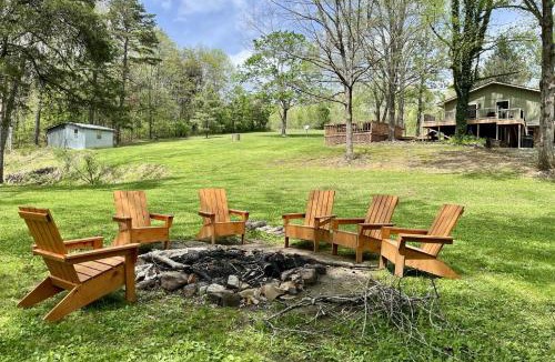 Simpson House | Family-Friendly 3BR Home w Bunk Room & Yard