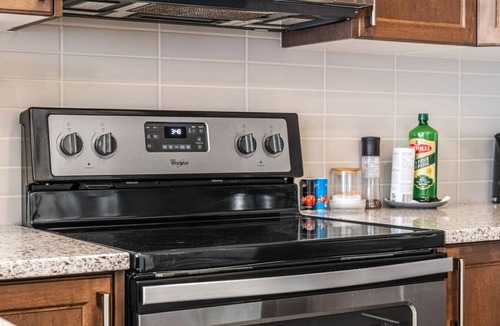 Cochrane House | Family-Friendly 3BR: Rockies Fun & Cochrane Charm
