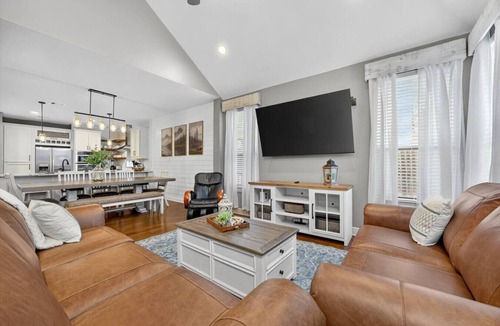 Conroe House | Family-Friendly 4BR Home with Game Room and Covered Patio