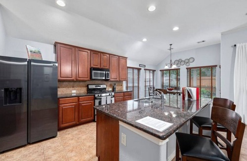 Houston House | Family-Friendly 4BR Houston Retreat Near Bear Creek Park