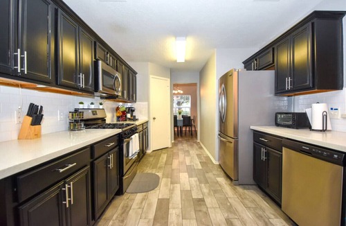 FM 1960 House | Family-Friendly 6BR Retreat w/Pool in Houston