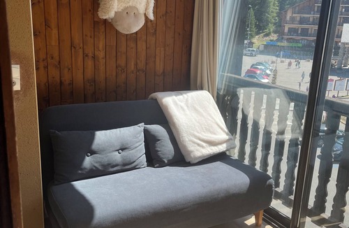 La Joue du Loup Apartment | Family-friendly apartment at the foot of the slopes and in the village