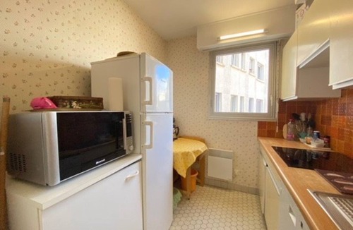 La Baule-Escoublac Apartment | Family-Friendly Apartment in Central La Baule, Near Shops and Beach, with Parking