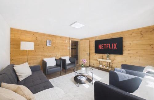 Randa Apartment | Family-Friendly Apartment for 8 near Zermatt