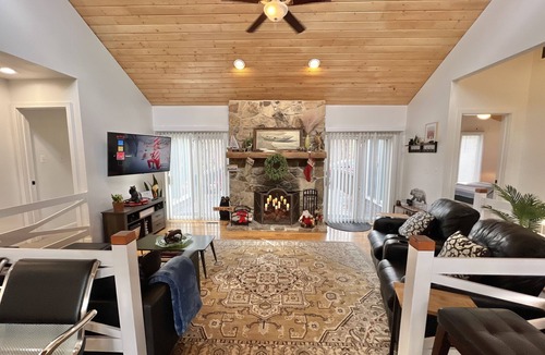Basye Cabin | Family-Friendly, Arcade Games Fire Pit 3 Bath