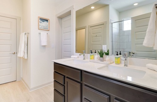 McNeil House | Family-Friendly Austin Retreat ~ 10 Mi to Dtwn